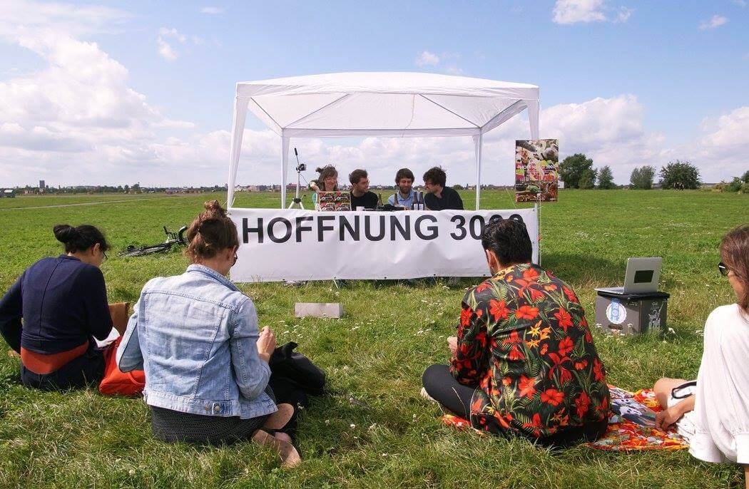 Press conference of HOFFNUNG 3000 at Tempelhofer Feld in 2017